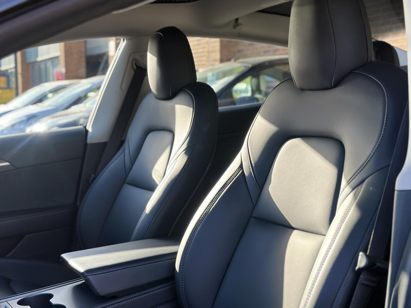 Tesla Model 3 (Dual Motor) Long Range Saloon 4dr Electric Auto 4WDE (346 ps)