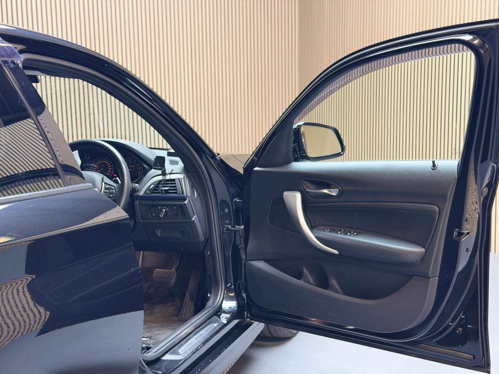 BMW 1 Series 3.0 M135i Hatchback 5dr Petrol Auto Euro 5 (s/s) (320 ps)