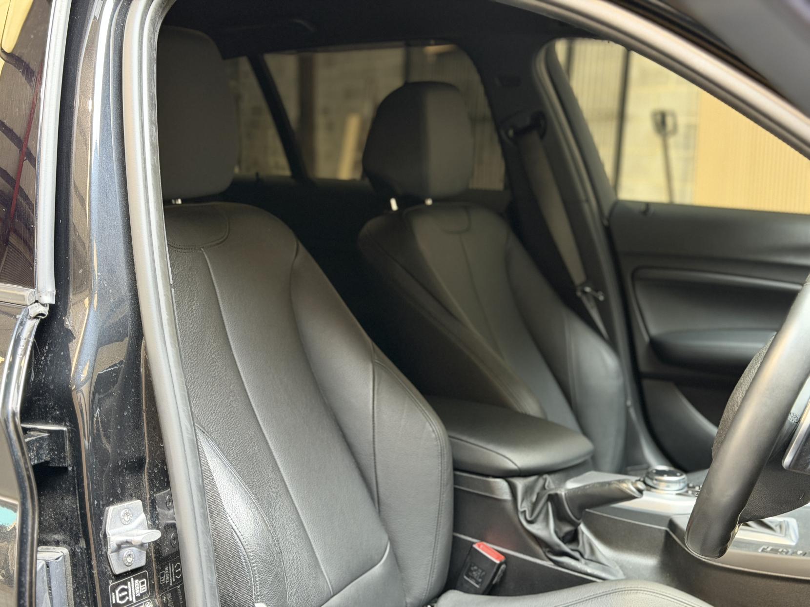 BMW 1 Series 3.0 M135i Hatchback 5dr Petrol Auto Euro 5 (s/s) (320 ps)