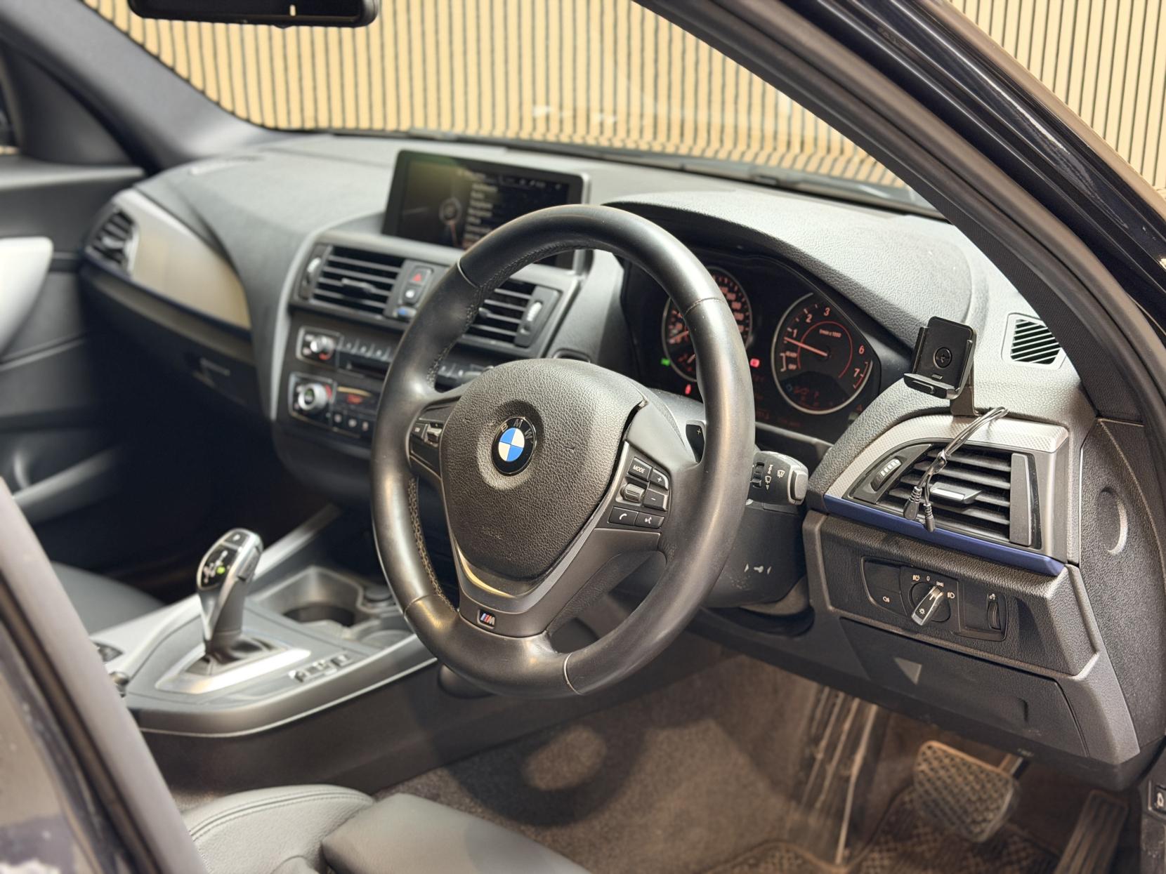 BMW 1 Series 3.0 M135i Hatchback 5dr Petrol Auto Euro 5 (s/s) (320 ps)