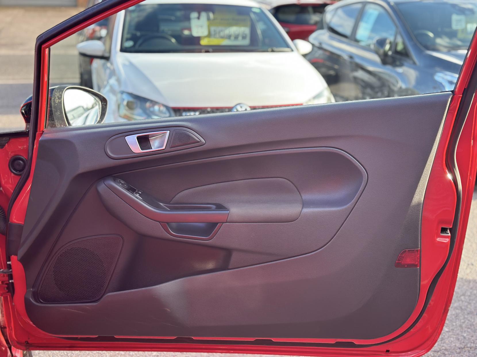 Ford Fiesta 1.0T EcoBoost ST-Line Hatchback 3dr Petrol Manual Euro 6 (s/s) (140 ps)