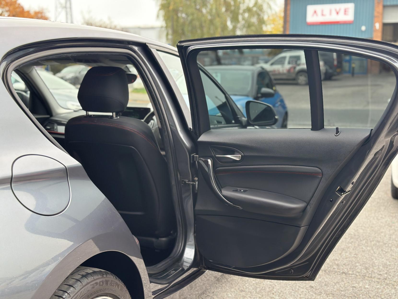 BMW 1 Series 1.6 116i Sport Hatchback 5dr Petrol Auto Euro 5 (s/s) (136 ps)