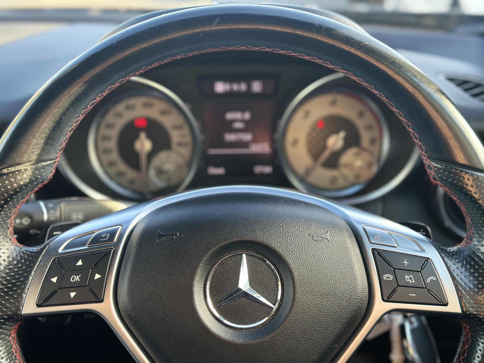 Mercedes-Benz SLK 2.1 SLK250 CDI BlueEfficiency AMG Sport Convertible 2dr Diesel G-Tronic+ Euro 5 (s/s) (204 ps)