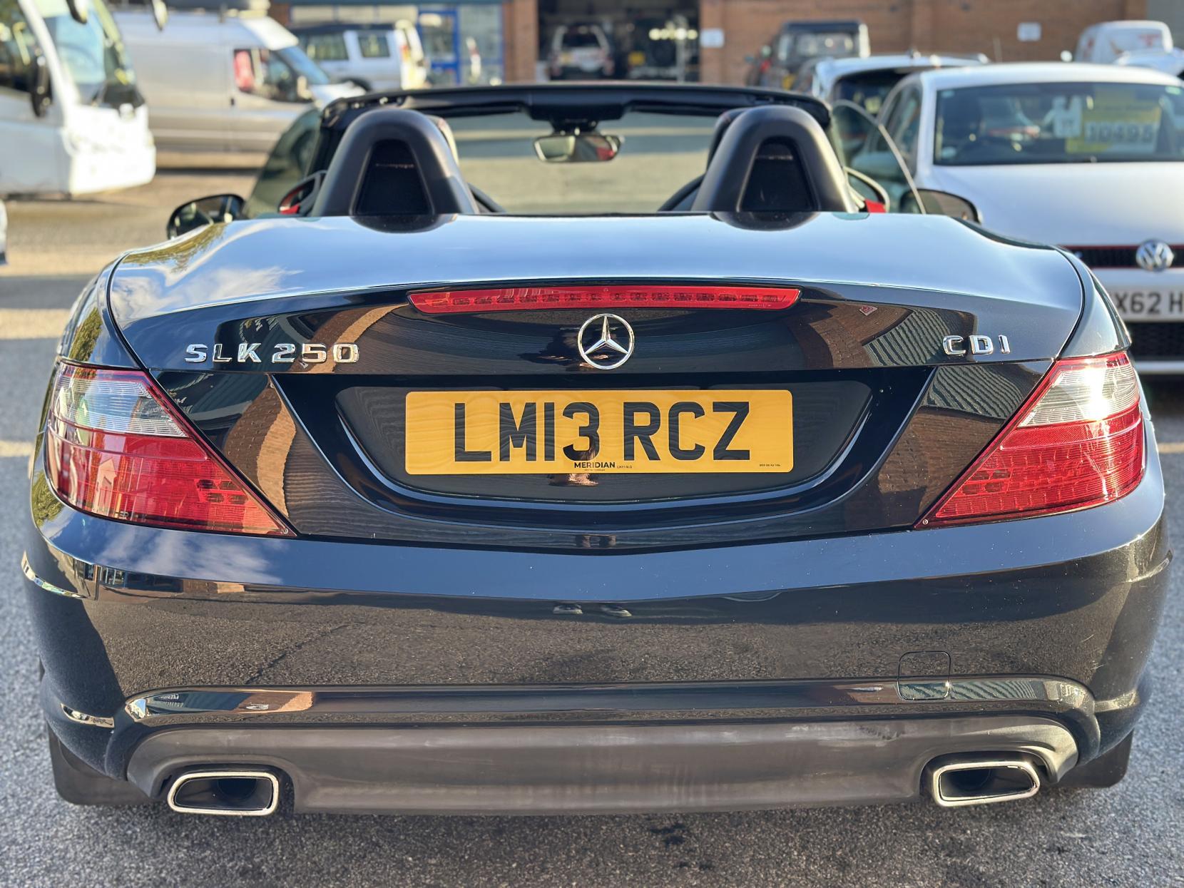 Mercedes-Benz SLK 2.1 SLK250 CDI BlueEfficiency AMG Sport Convertible 2dr Diesel G-Tronic+ Euro 5 (s/s) (204 ps)