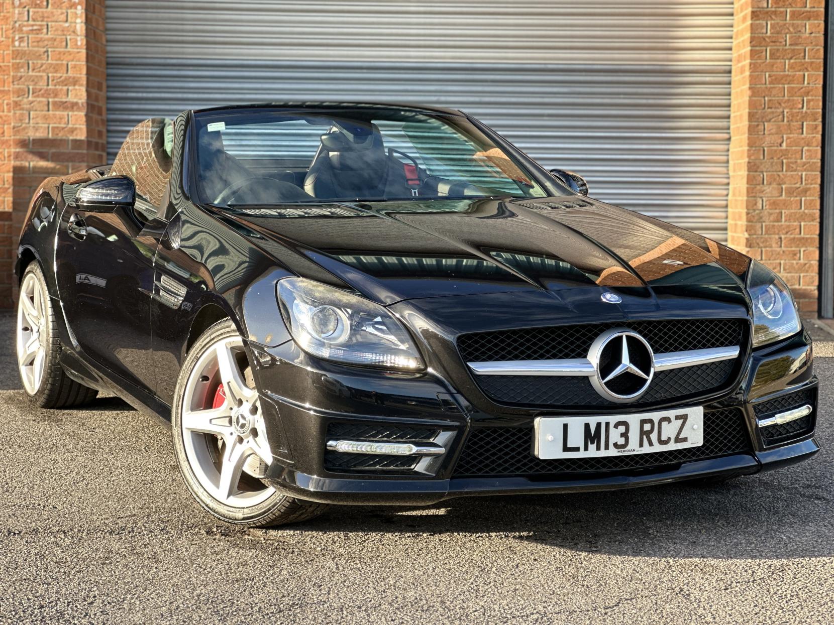 Mercedes-Benz SLK 2.1 SLK250 CDI BlueEfficiency AMG Sport Convertible 2dr Diesel G-Tronic+ Euro 5 (s/s) (204 ps)