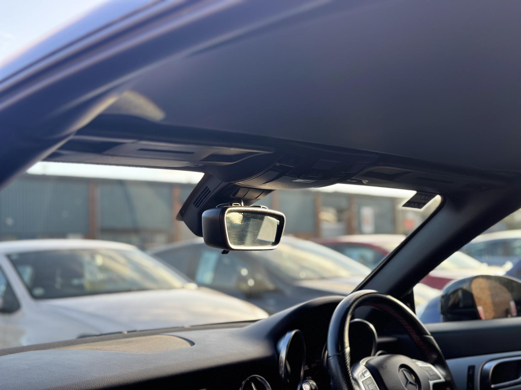 Mercedes-Benz SLK 2.1 SLK250 CDI BlueEfficiency AMG Sport Convertible 2dr Diesel G-Tronic+ Euro 5 (s/s) (204 ps)