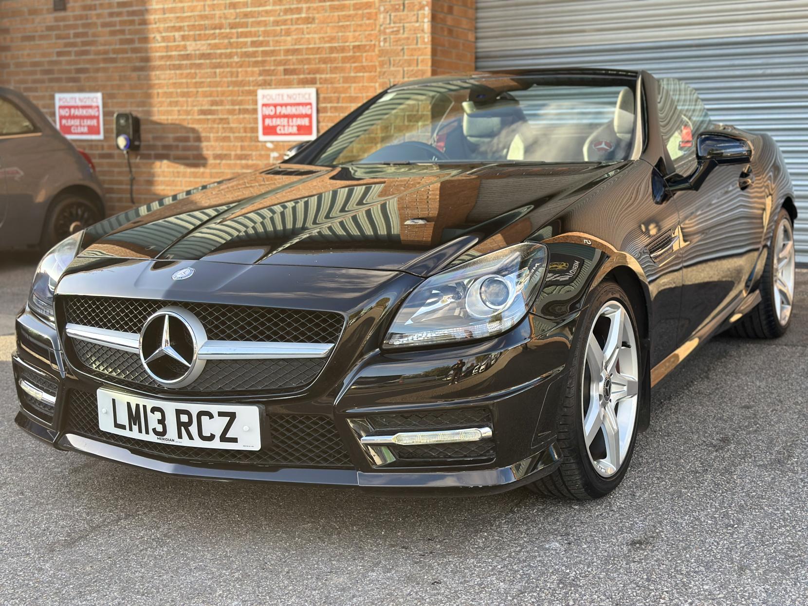 Mercedes-Benz SLK 2.1 SLK250 CDI BlueEfficiency AMG Sport Convertible 2dr Diesel G-Tronic+ Euro 5 (s/s) (204 ps)