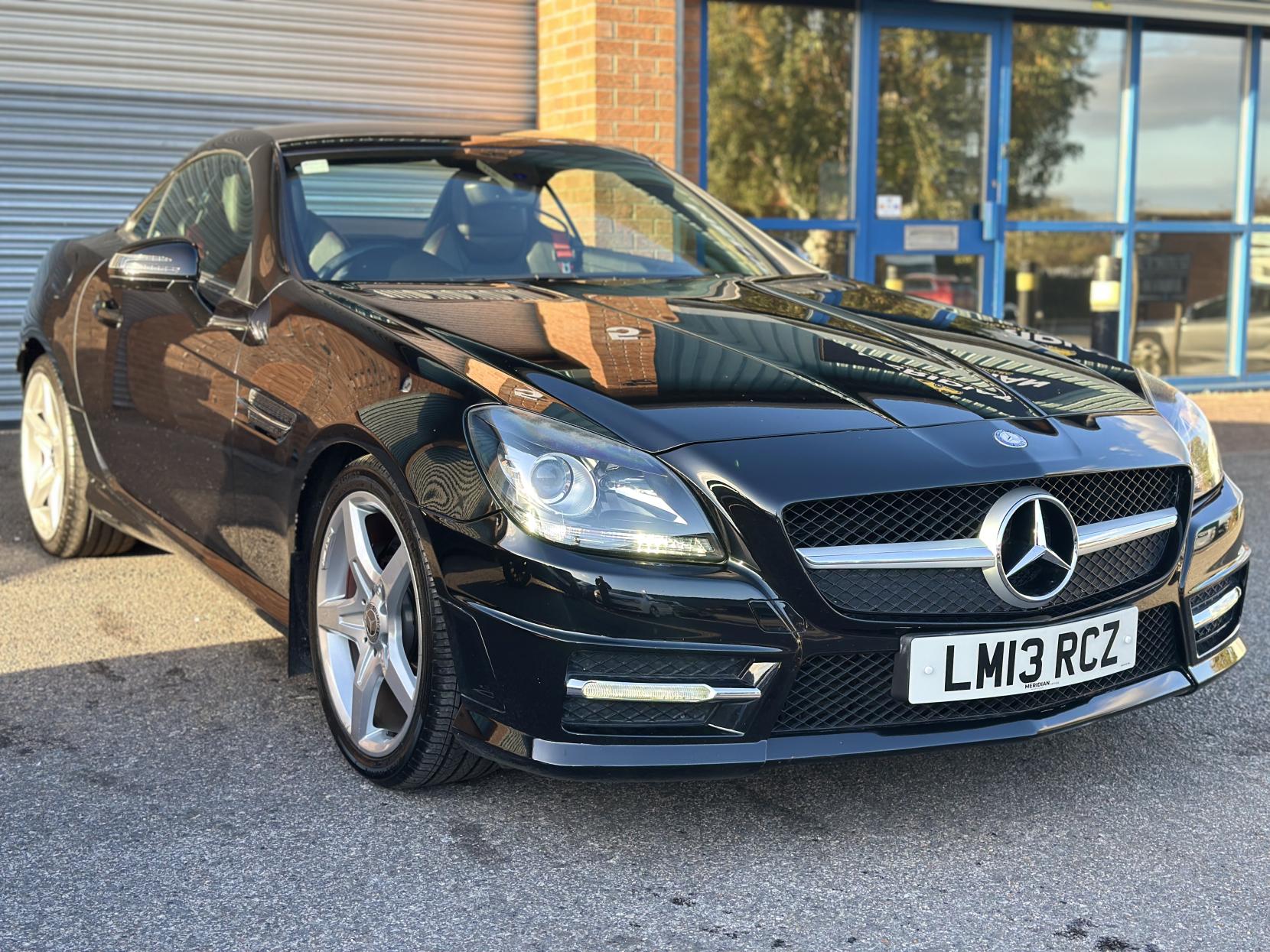 Mercedes-Benz SLK 2.1 SLK250 CDI BlueEfficiency AMG Sport Convertible 2dr Diesel G-Tronic+ Euro 5 (s/s) (204 ps)