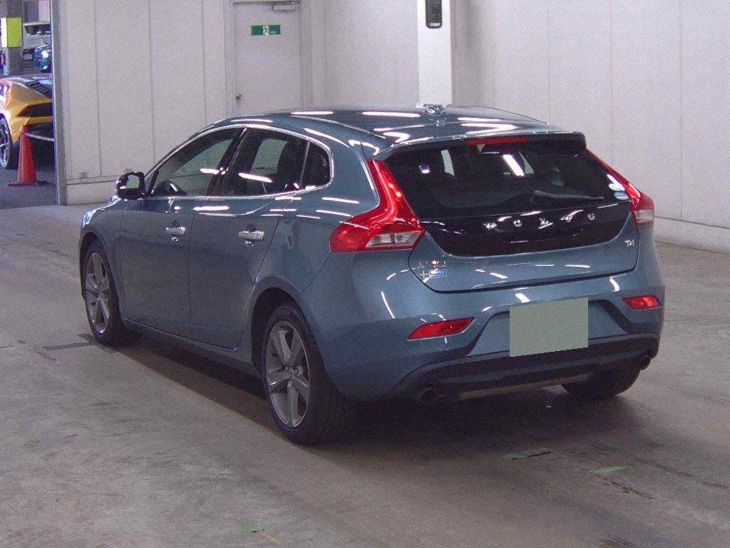 Volvo V40 1.6 V40 (2012)