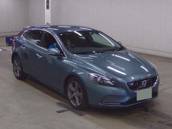 Volvo V40 1.6 V40 (2012)