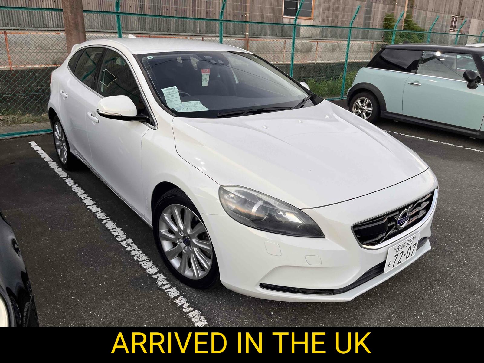 Volvo V40 1.6 T4 SE Nav Hatchback 5dr Petrol Powershift Euro 5 (s/s) (180 ps)