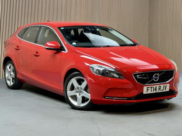 Volvo V40 1.6 T4 SE Nav Hatchback 5dr Petrol Powershift Euro 5 (s/s) (180 ps)