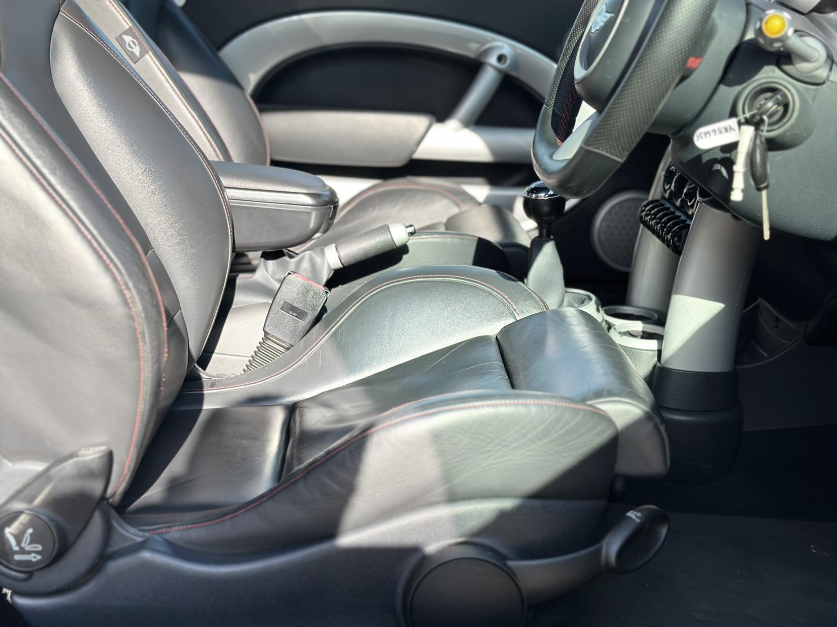 MINI Hatch 1.6 John Cooper Works GP Hatchback 3dr Petrol Manual Euro 4 (218 bhp)