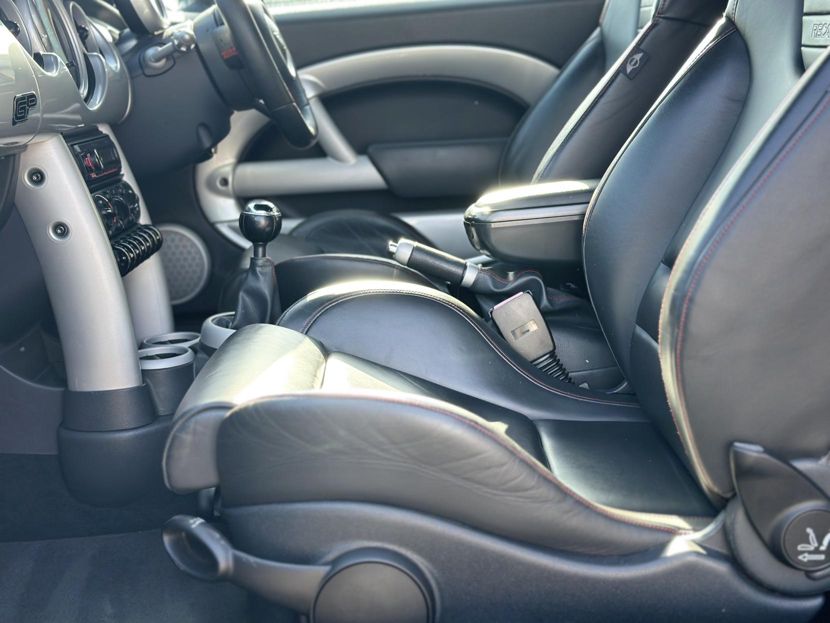 MINI Hatch 1.6 John Cooper Works GP Hatchback 3dr Petrol Manual Euro 4 (218 bhp)