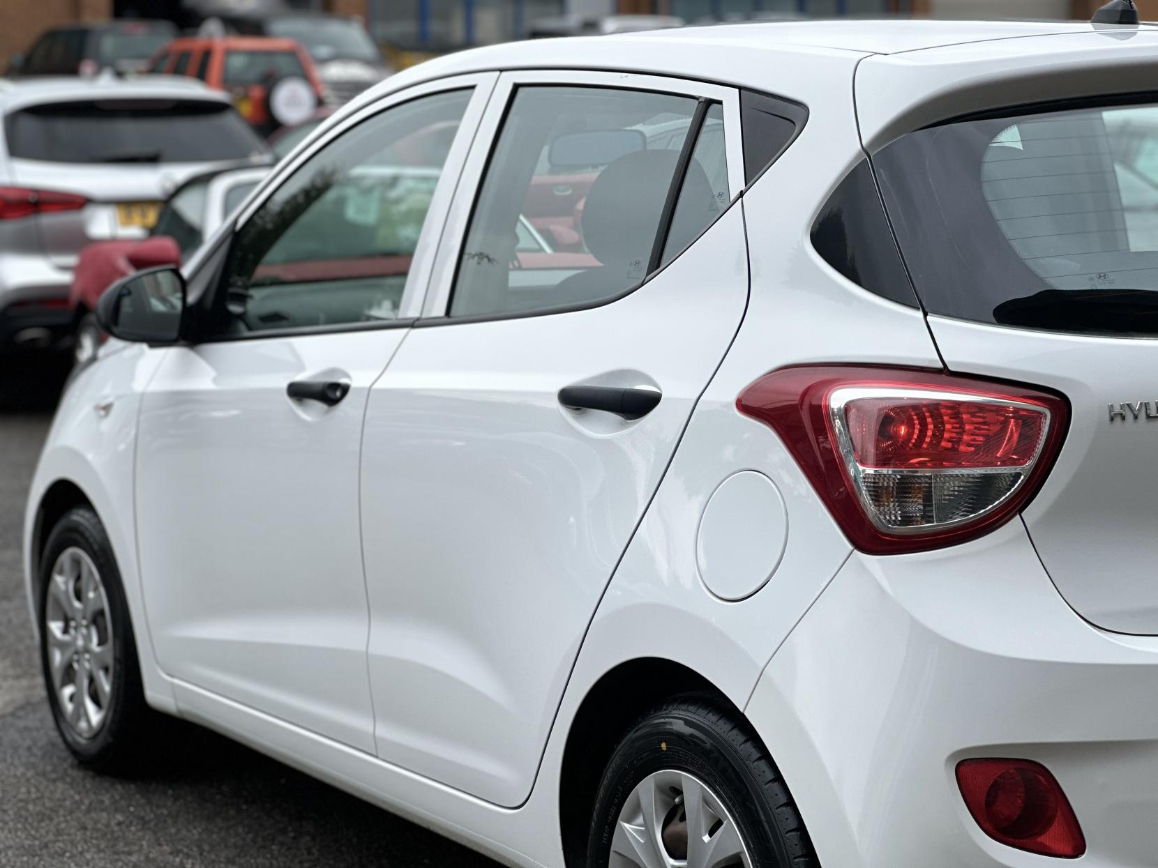 Hyundai i10 1.0 S Air Hatchback 5dr Petrol Manual Euro 6 (66 ps)