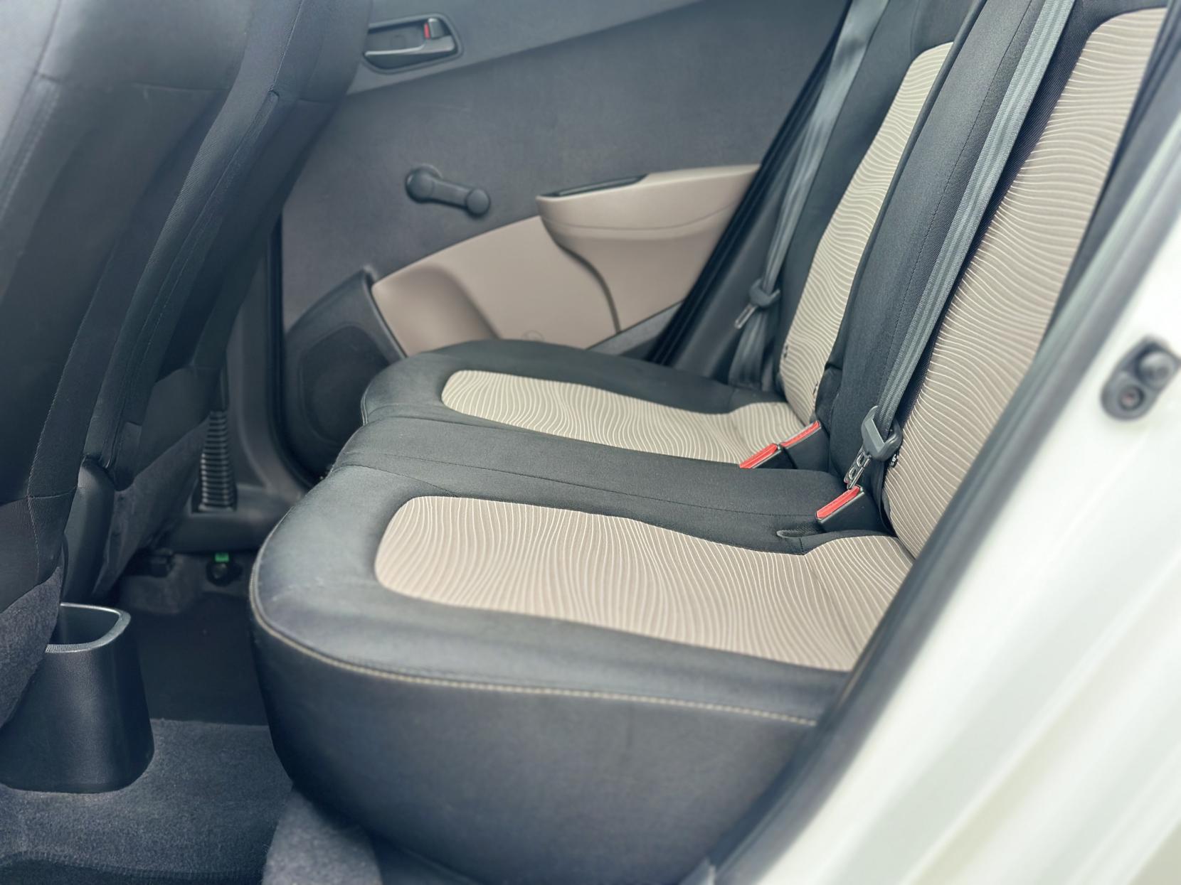 Hyundai i10 1.0 S Air Hatchback 5dr Petrol Manual Euro 6 (66 ps)