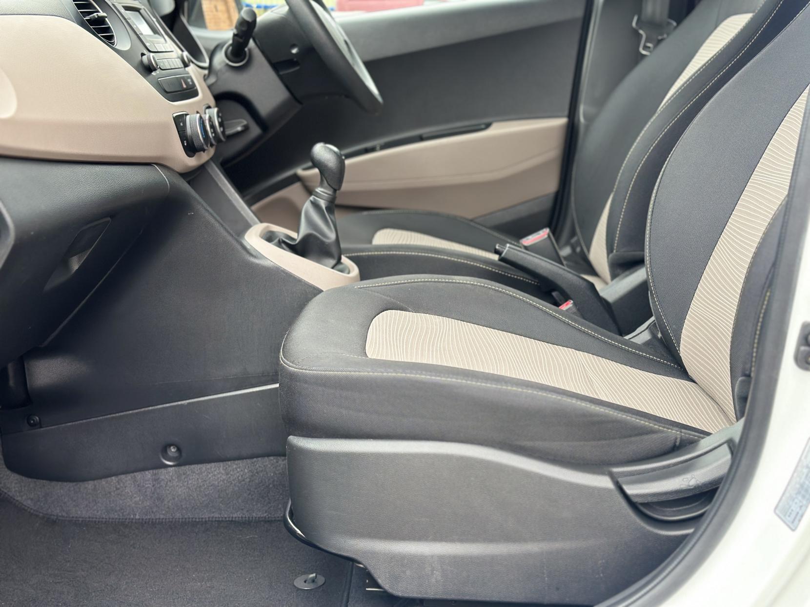 Hyundai i10 1.0 S Air Hatchback 5dr Petrol Manual Euro 6 (66 ps)