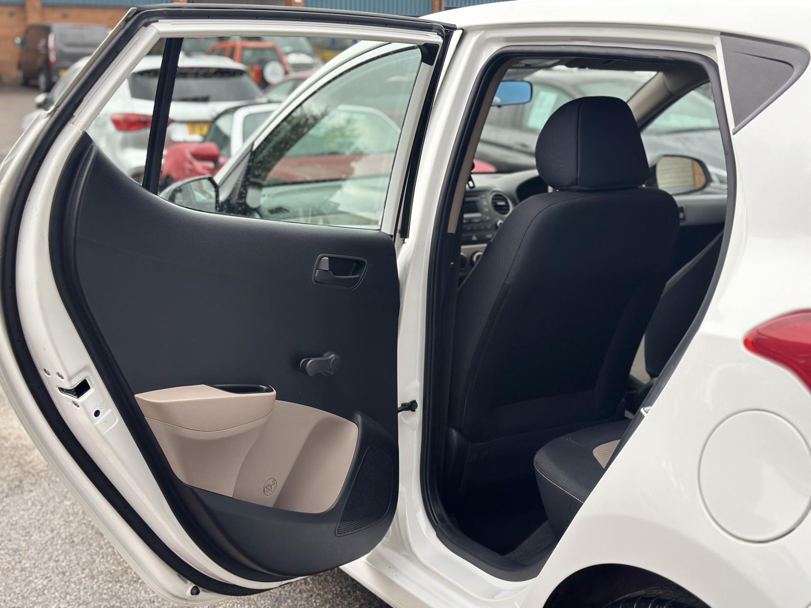 Hyundai i10 1.0 S Air Hatchback 5dr Petrol Manual Euro 6 (66 ps)