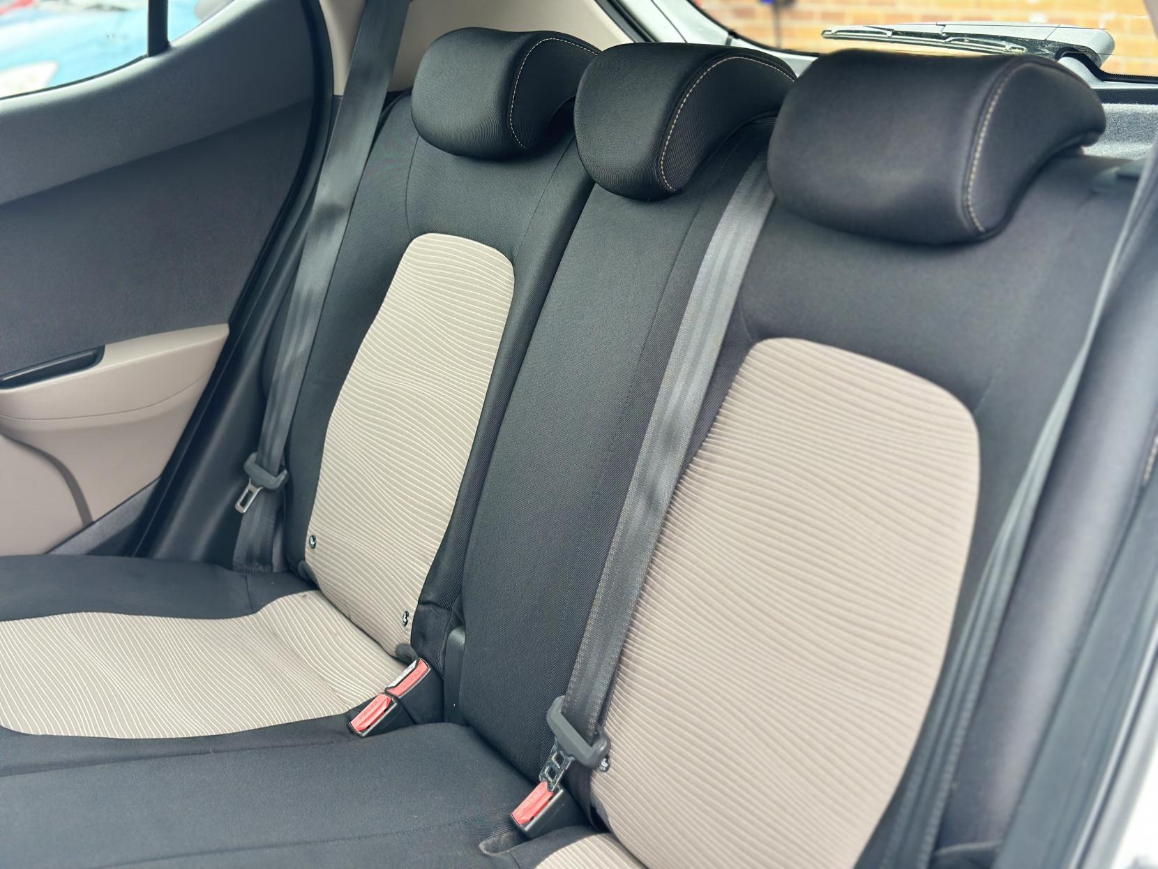 Hyundai i10 1.0 S Air Hatchback 5dr Petrol Manual Euro 6 (66 ps)