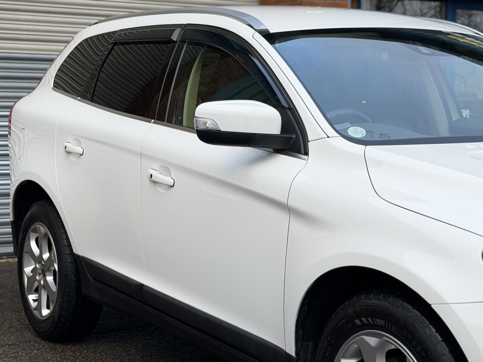 Volvo XC60 2.0 T5 SE Lux Nav SUV 5dr Petrol Auto Euro 6 (s/s) (245 ps)