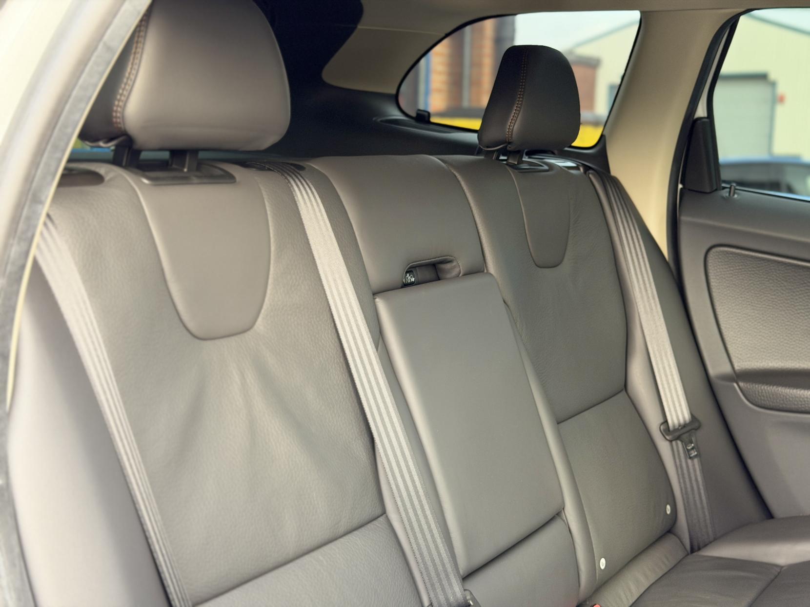 Volvo XC60 2.0 T5 SE Lux Nav SUV 5dr Petrol Auto Euro 6 (s/s) (245 ps)