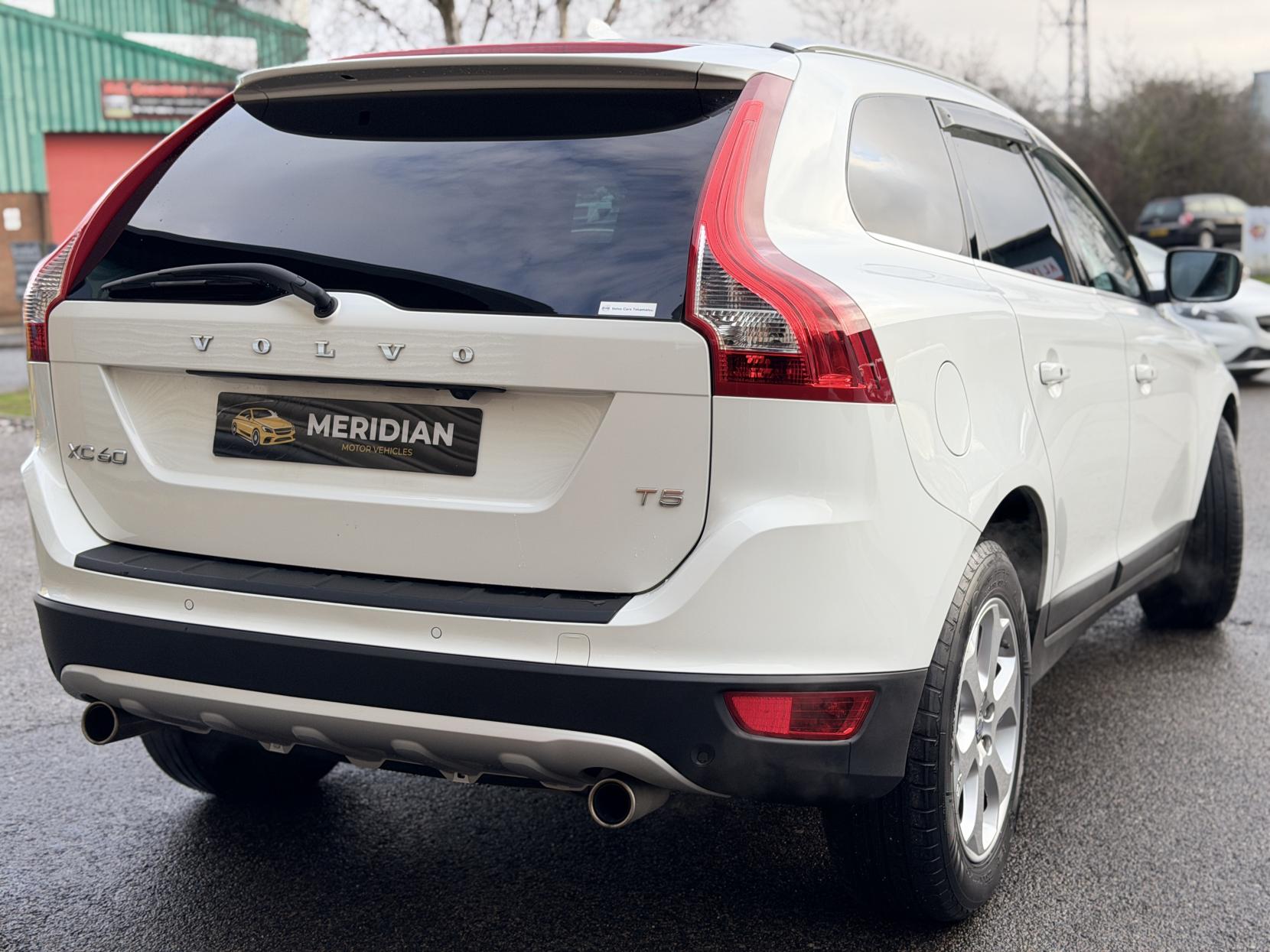 Volvo XC60 2.0 T5 SE Lux Nav SUV 5dr Petrol Auto Euro 6 (s/s) (245 ps)