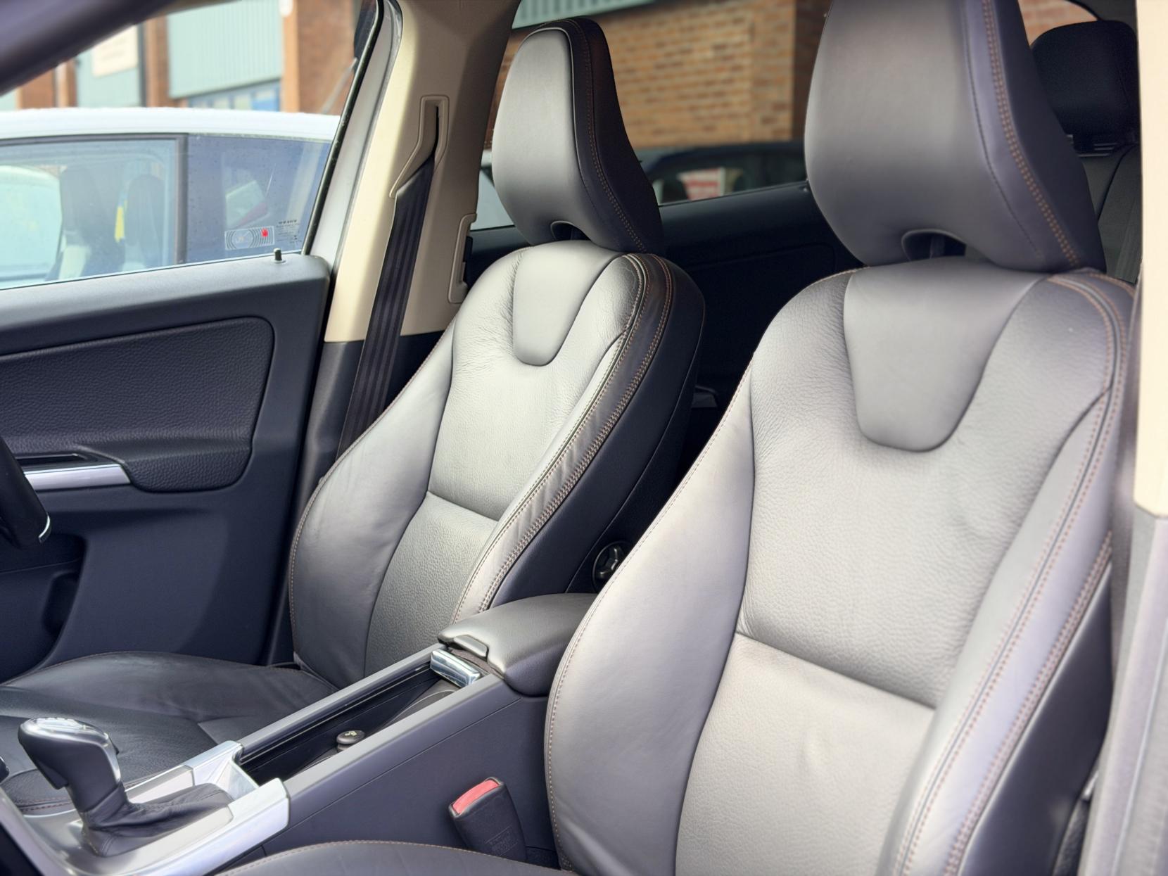 Volvo XC60 2.0 T5 SE Lux Nav SUV 5dr Petrol Auto Euro 6 (s/s) (245 ps)