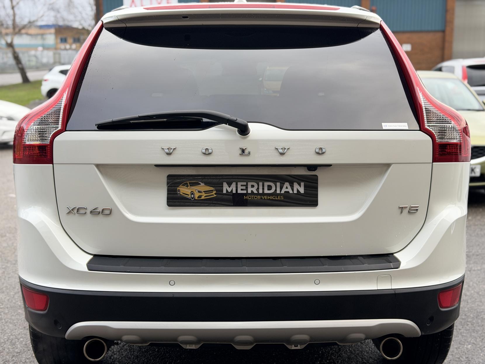 Volvo XC60 2.0 T5 SE Lux Nav SUV 5dr Petrol Auto Euro 6 (s/s) (245 ps)