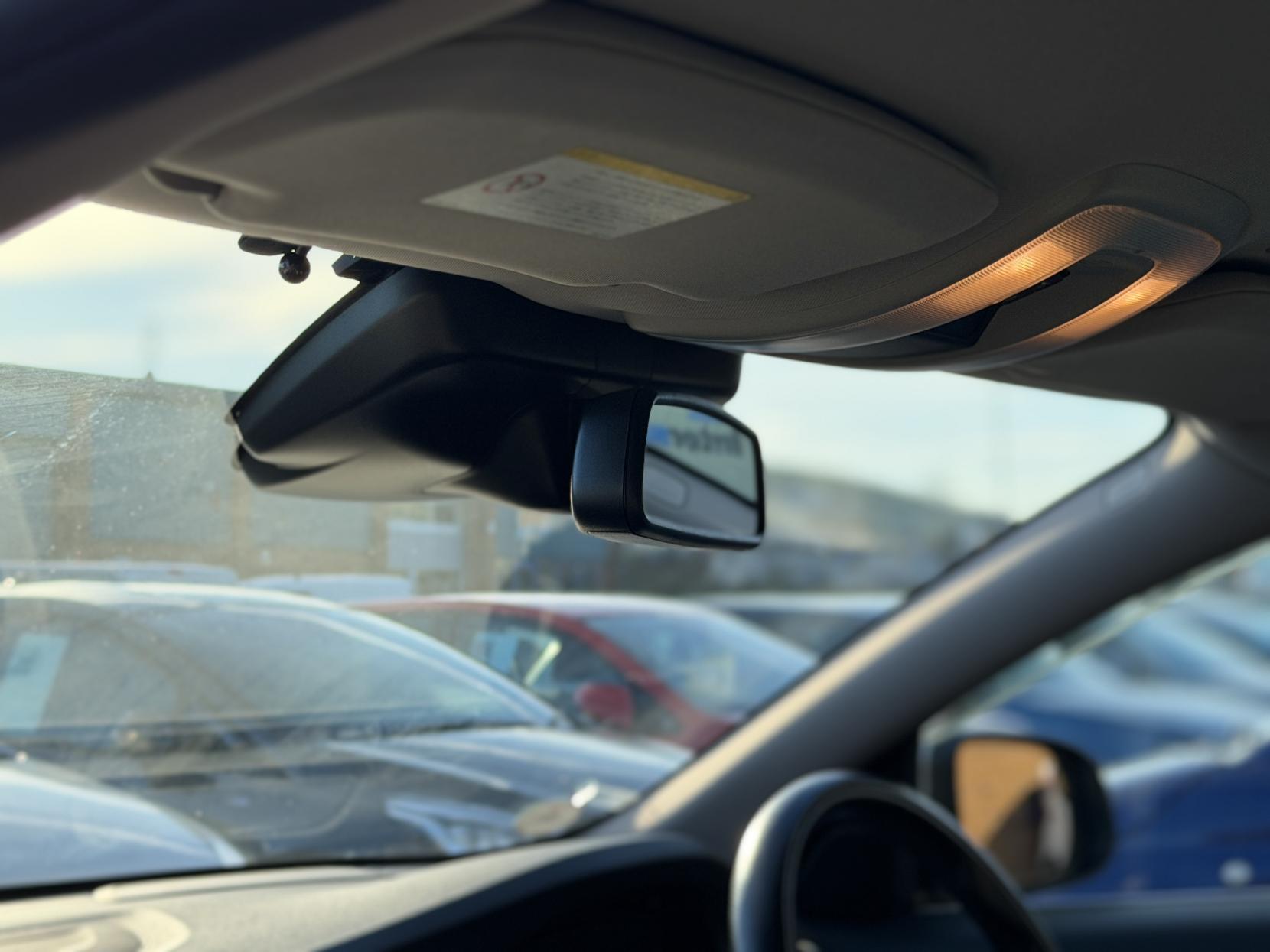 Volvo S60 3.0 T6 R-Design Lux Nav Saloon 4dr Petrol Geartronic AWD Euro 5 (304 ps)