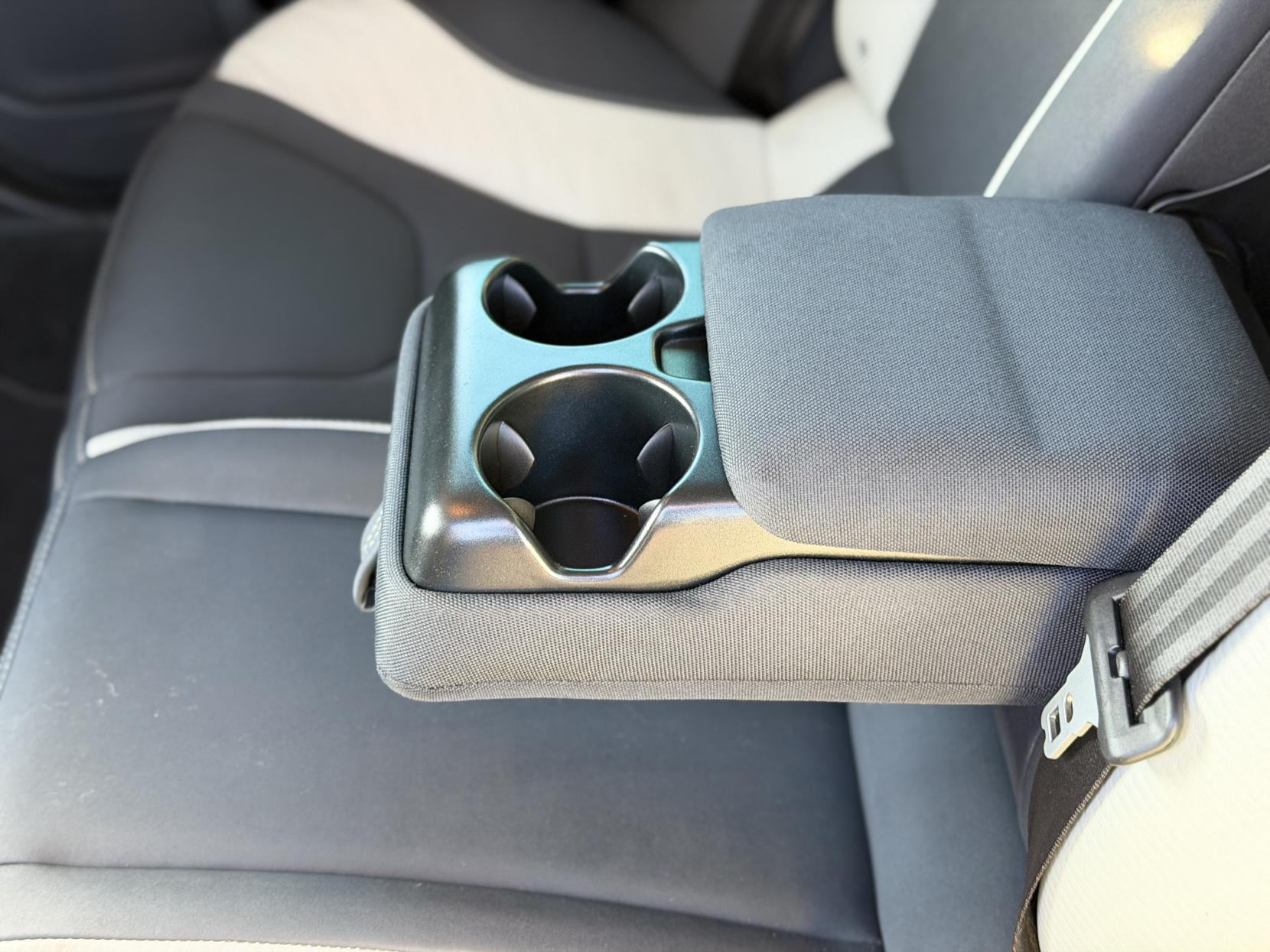 Volvo S60 3.0 T6 R-Design Lux Nav Saloon 4dr Petrol Geartronic AWD Euro 5 (304 ps)