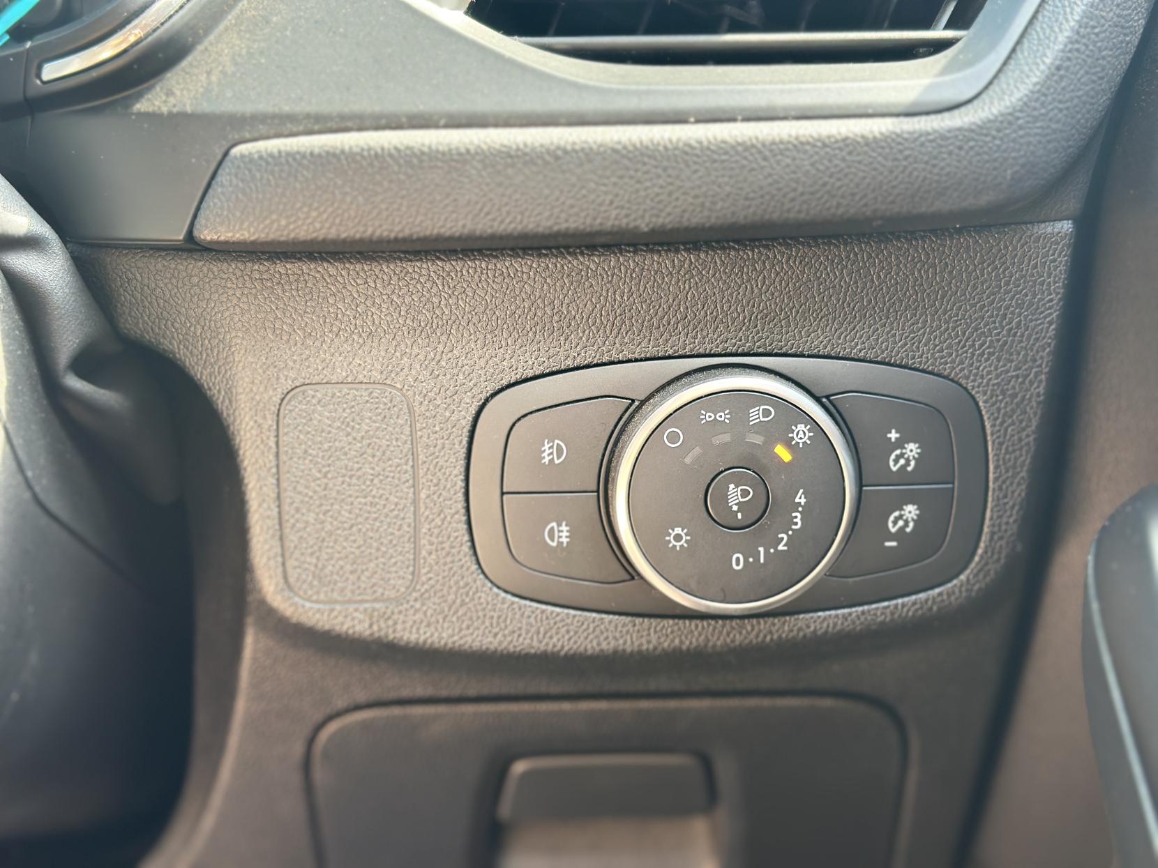 Ford Focus 1.0T EcoBoost Titanium Hatchback 5dr Petrol Manual Euro 6 (s/s) (125 ps)