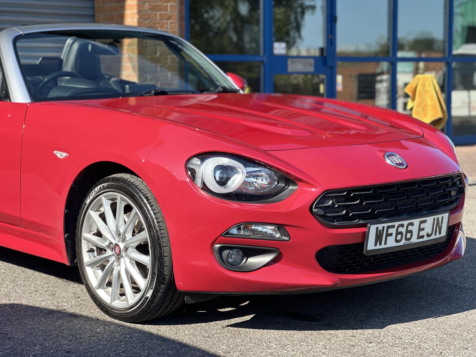Fiat 124 Spider 1.4 MultiAir Lusso Convertible 2dr Petrol Euro 6 (140 ps)
