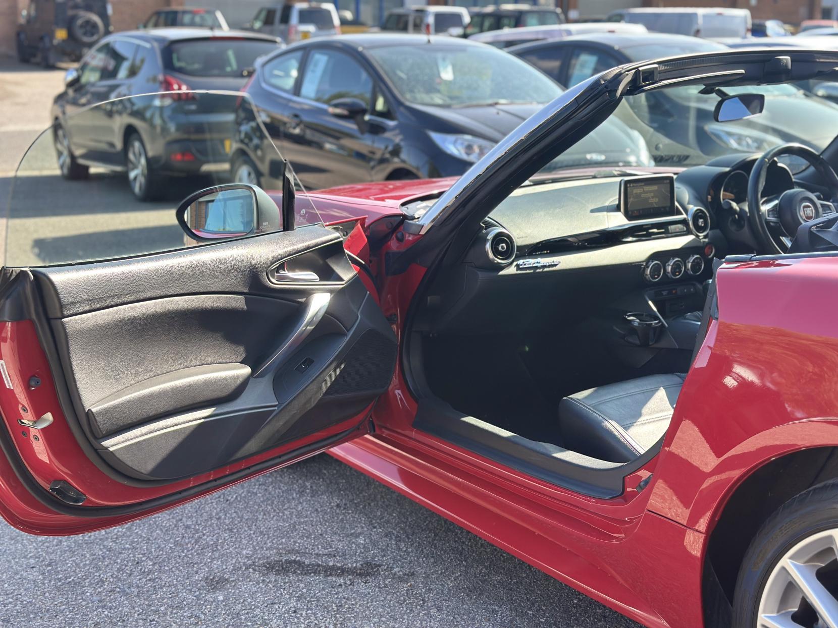 Fiat 124 Spider 1.4 MultiAir Lusso Convertible 2dr Petrol Euro 6 (140 ps)