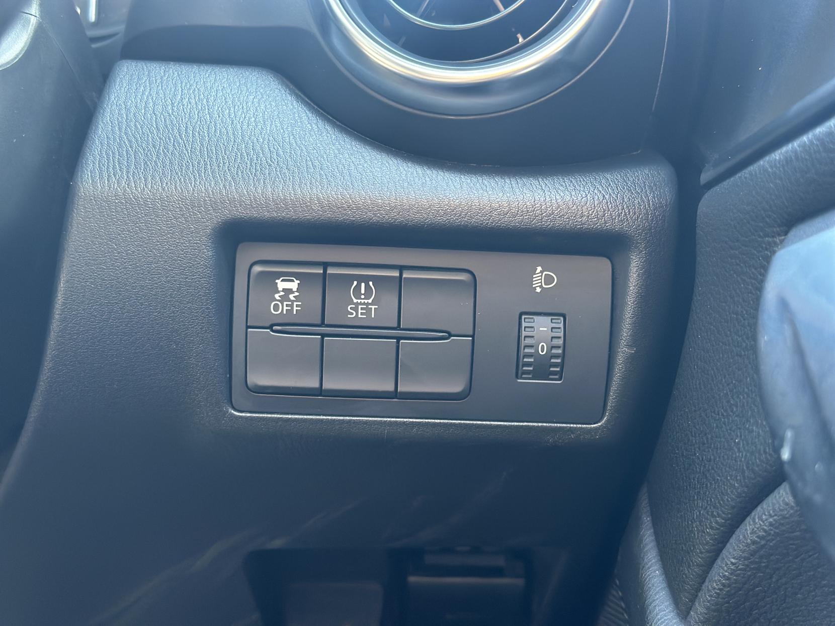 Fiat 124 Spider 1.4 MultiAir Lusso Convertible 2dr Petrol Euro 6 (140 ps)