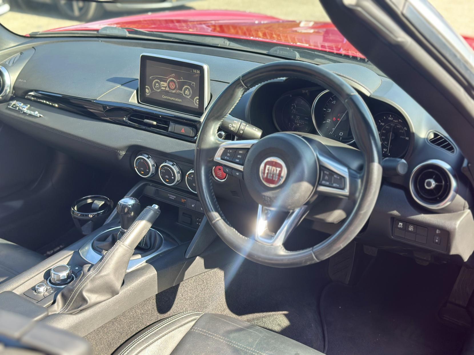 Fiat 124 Spider 1.4 MultiAir Lusso Convertible 2dr Petrol Euro 6 (140 ps)