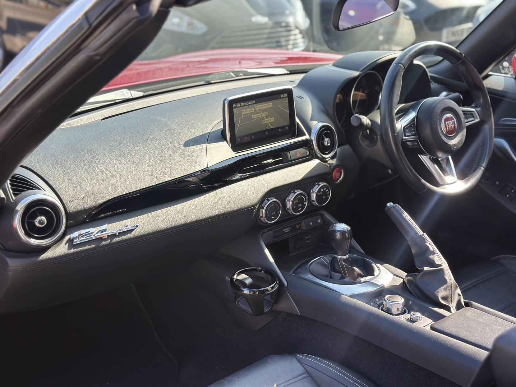 Fiat 124 Spider 1.4 MultiAir Lusso Convertible 2dr Petrol Euro 6 (140 ps)