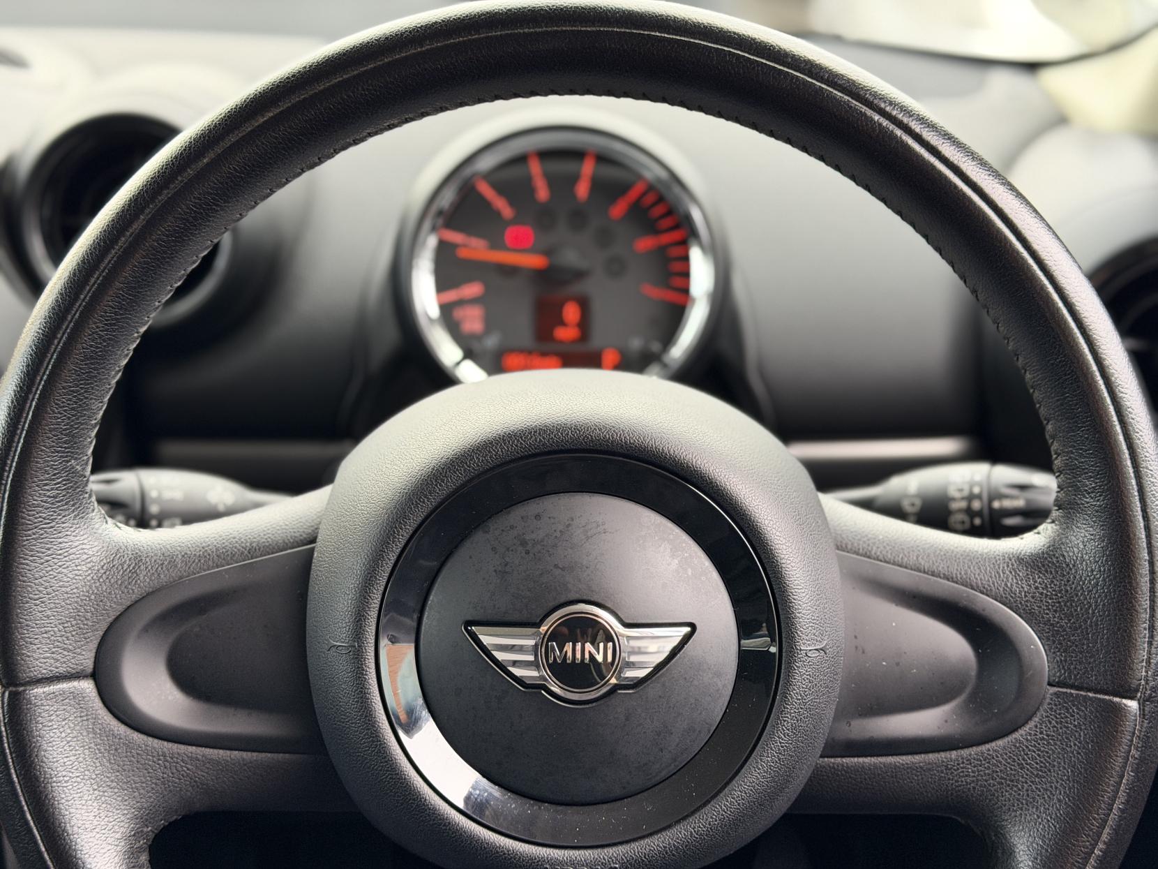 MINI Countryman 2.0 Cooper D SUV 5dr Diesel Auto Euro 5 (112 ps)