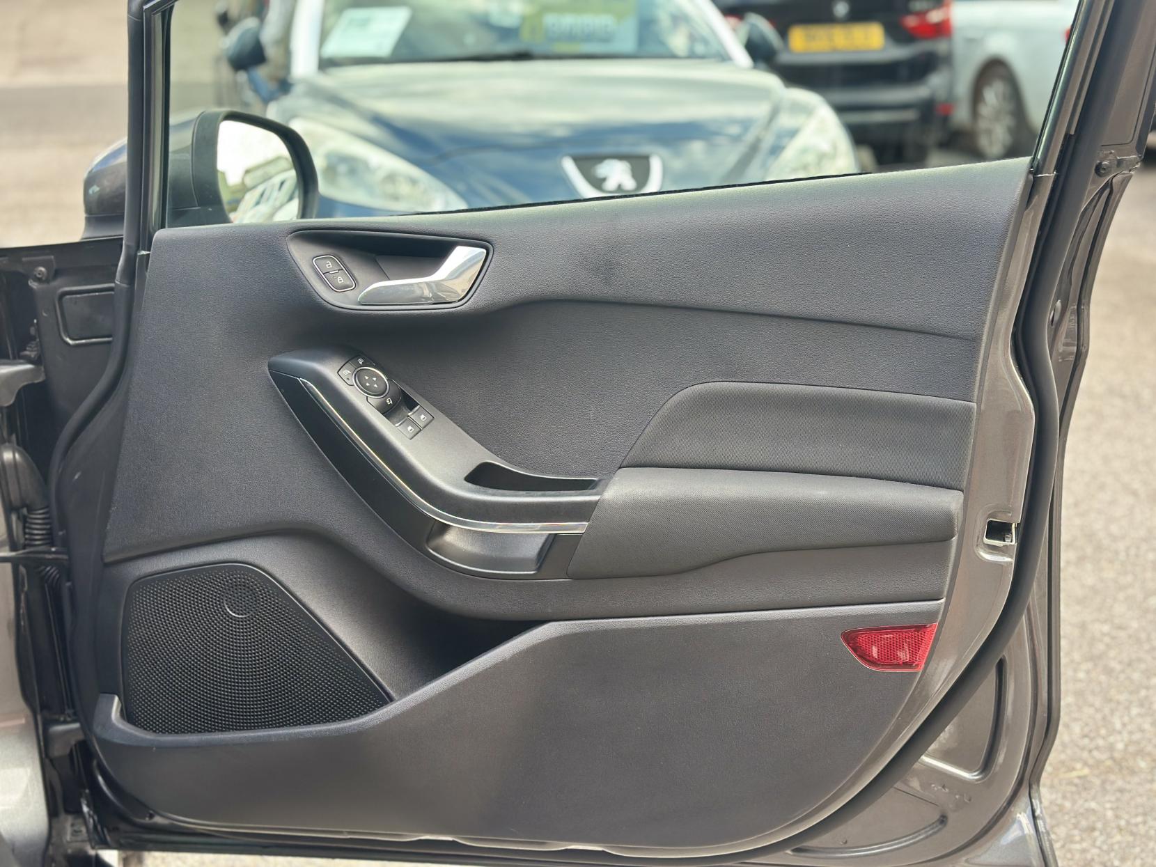 Ford Fiesta 1.0T EcoBoost GPF ST-Line Hatchback 5dr Petrol Manual Euro 6 (s/s) (125 ps)