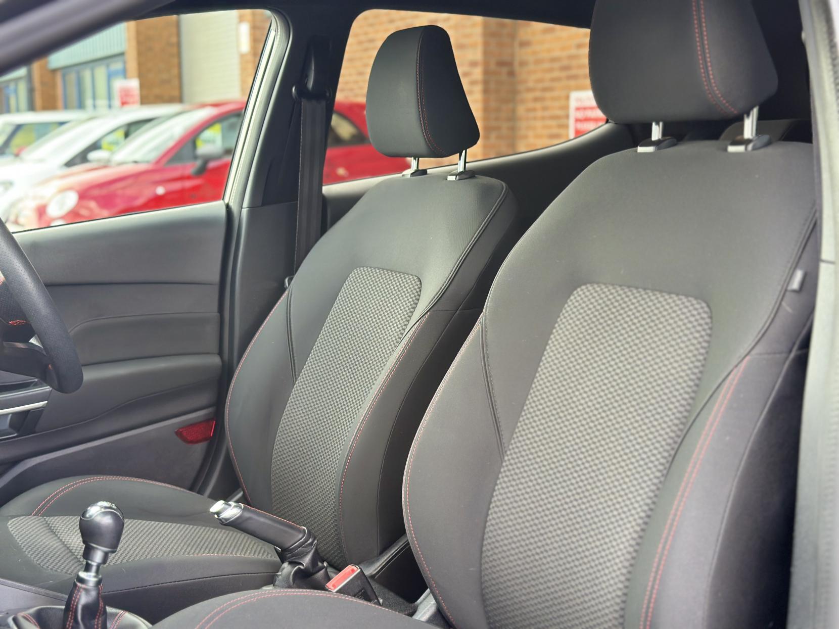 Ford Fiesta 1.0T EcoBoost GPF ST-Line Hatchback 5dr Petrol Manual Euro 6 (s/s) (125 ps)