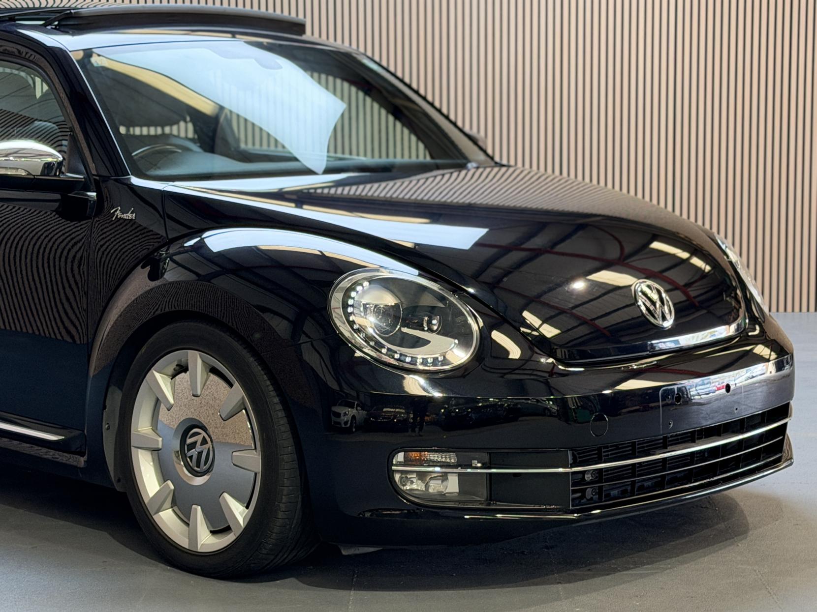 Volkswagen Beetle 1.2 Fender Hatchback (2011 - 2016)