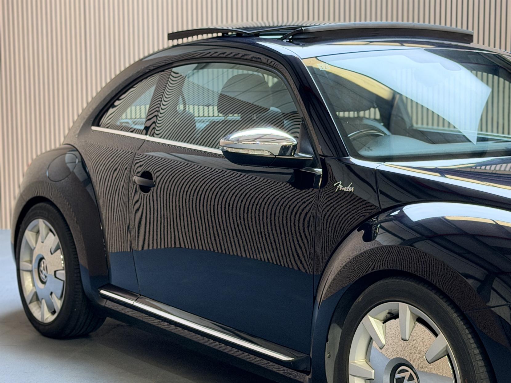 Volkswagen Beetle 1.2 Fender Hatchback (2011 - 2016)