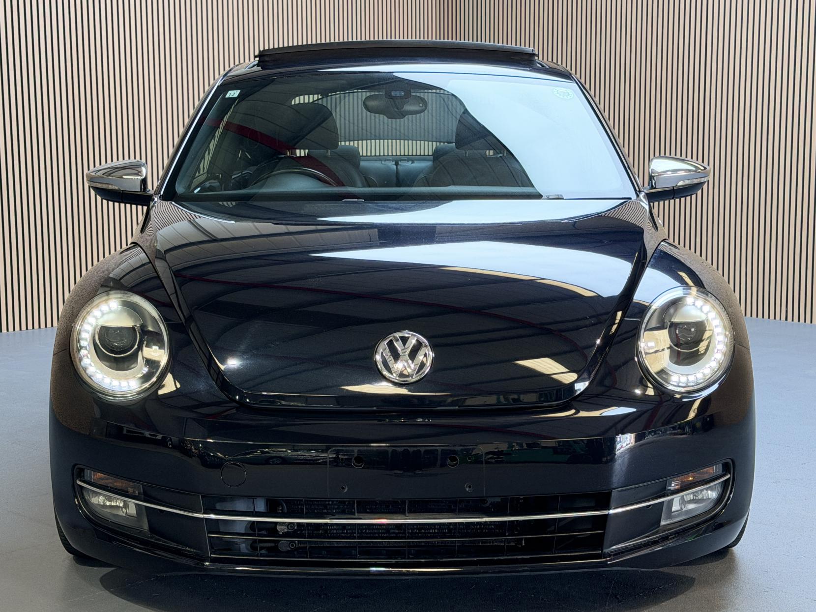 Volkswagen Beetle 1.2 Fender Hatchback (2011 - 2016)