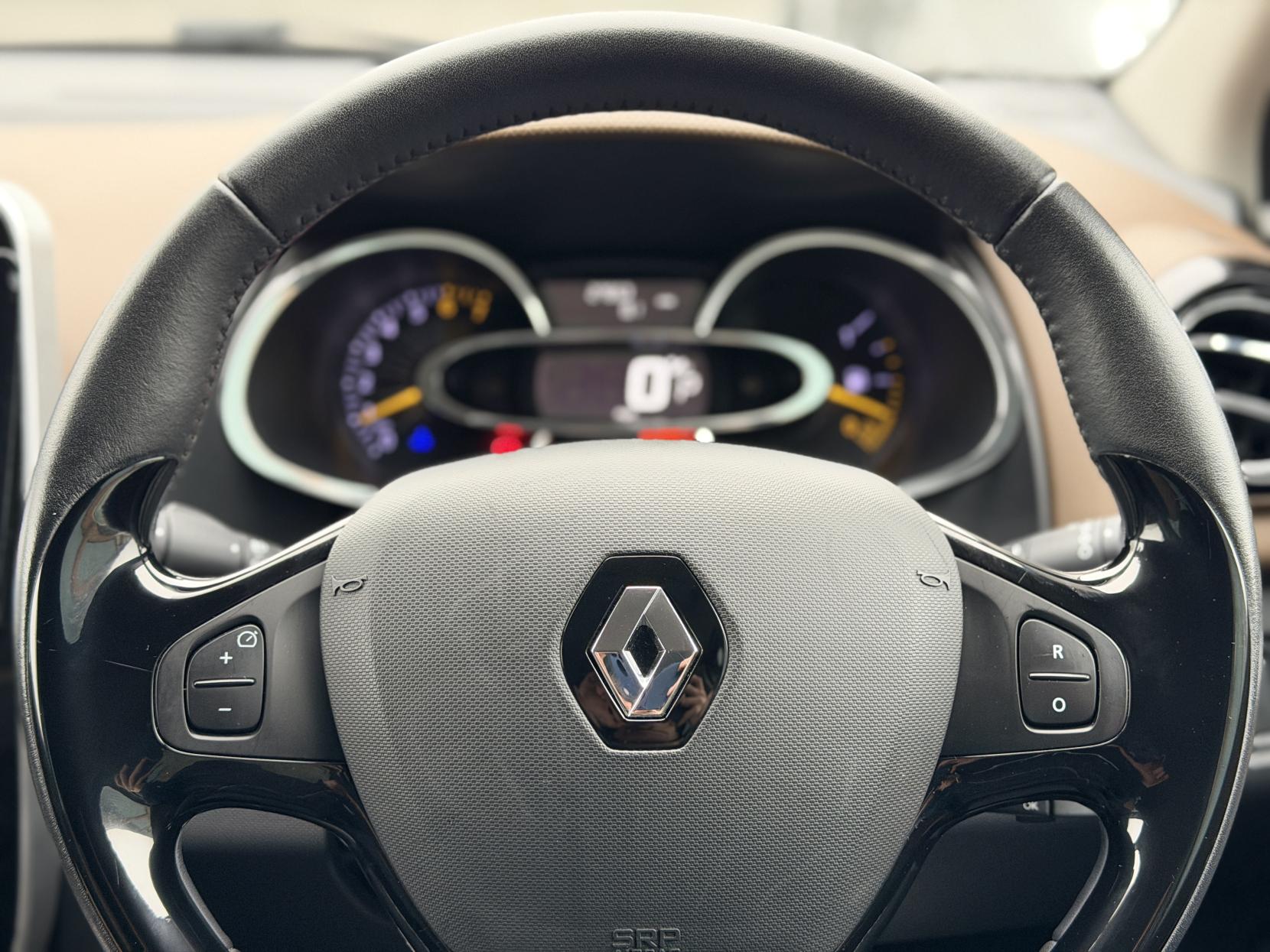 Renault Clio Lutecia Ganache