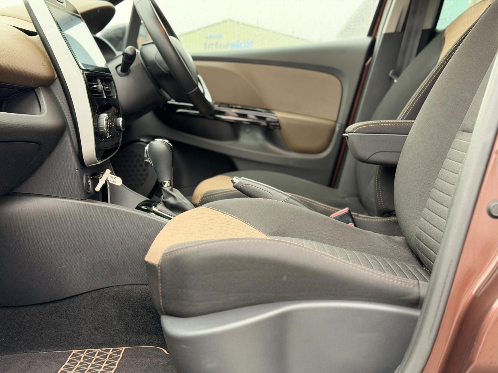 Renault Clio Lutecia Ganache