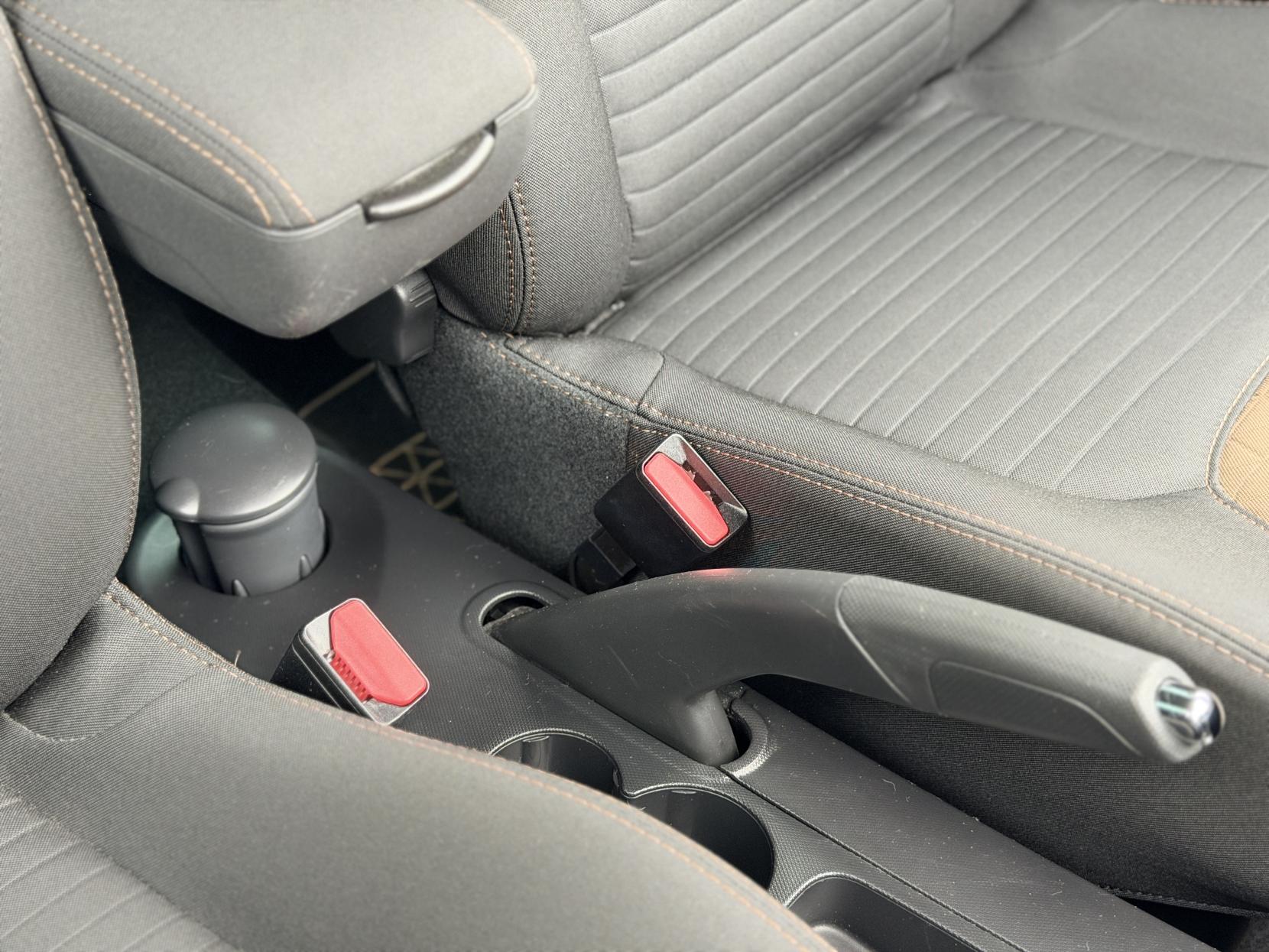 Renault Clio Lutecia Ganache