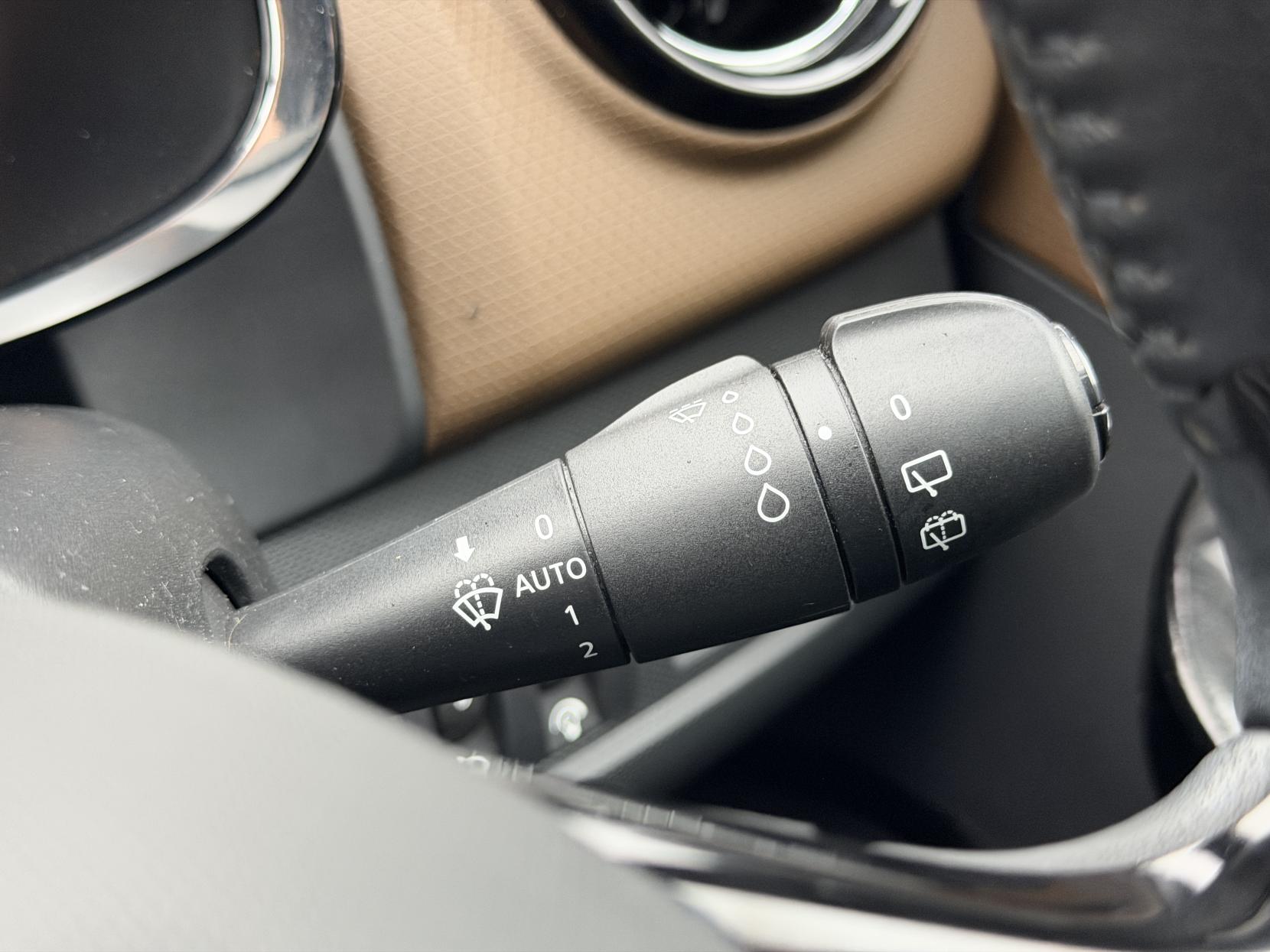 Renault Clio Lutecia Ganache