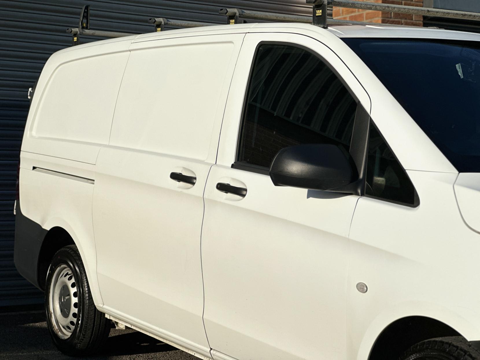 Mercedes-Benz Vito 1.6 109 CDI Panel Van 6dr Diesel Manual FWD L2 Euro 5 (88 ps)