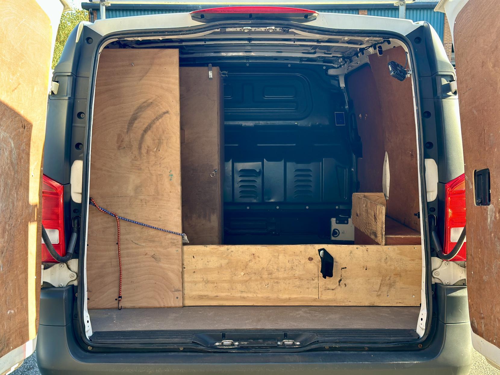 Mercedes-Benz Vito 1.6 109 CDI Panel Van 6dr Diesel Manual FWD L2 Euro 5 (88 ps)