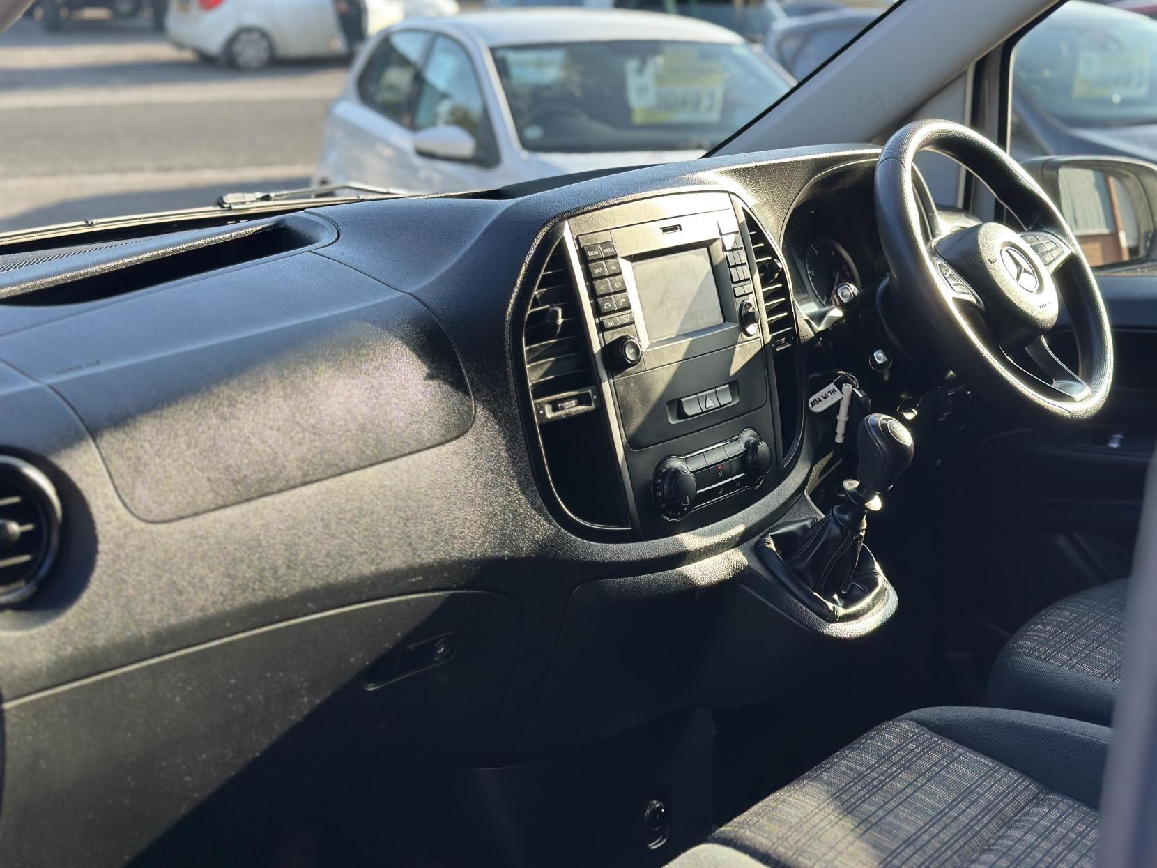 Mercedes-Benz Vito 1.6 109 CDI Panel Van 6dr Diesel Manual FWD L2 Euro 5 (88 ps)