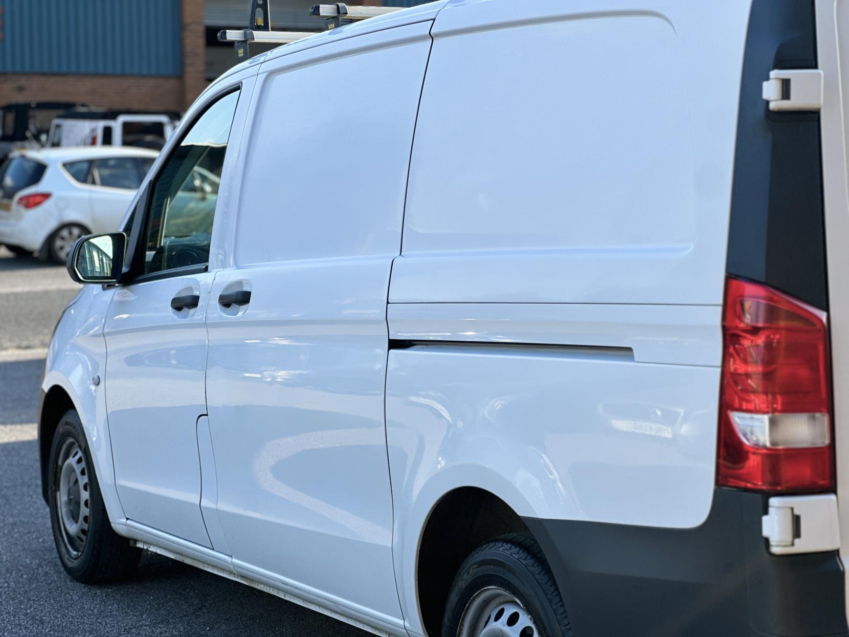 Mercedes-Benz Vito 1.6 109 CDI Panel Van 6dr Diesel Manual FWD L2 Euro 5 (88 ps)